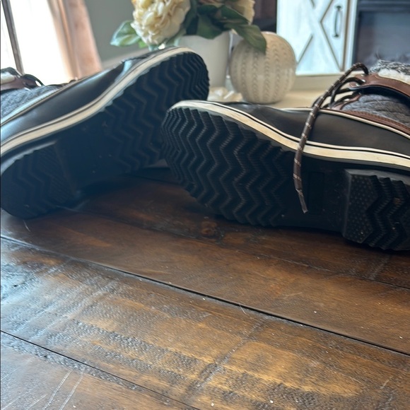 3M Thinsulate Women's Ankle Boots - Black and Brown - Picture 8 of 12